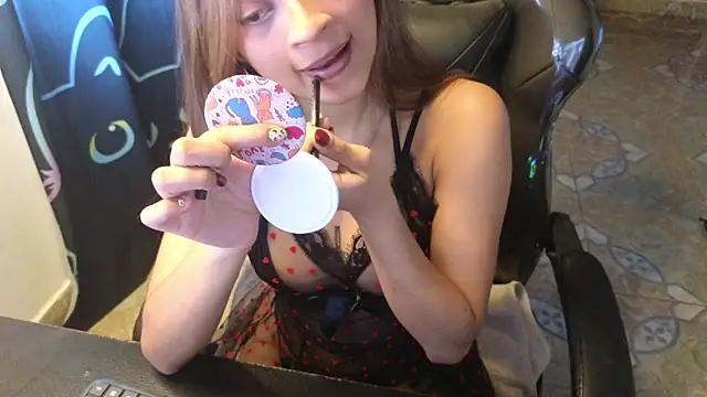 lia varel online show from July 28, 2026, 6:20 pm