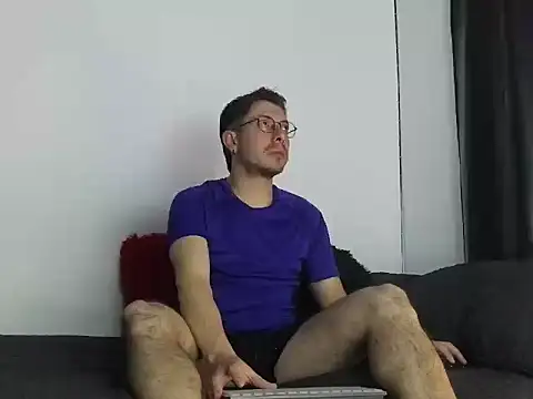 Letorres19 online show from April 22, 2026, 5:14 am