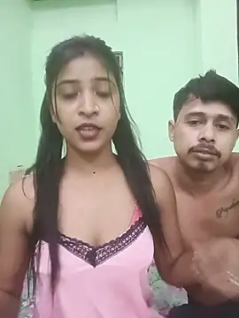 Snapshot of hot-couple-0 chatting on May 26, 2026, 3:21 pm hot-couple-0 online show from May 26, 2026, 3:21 pm