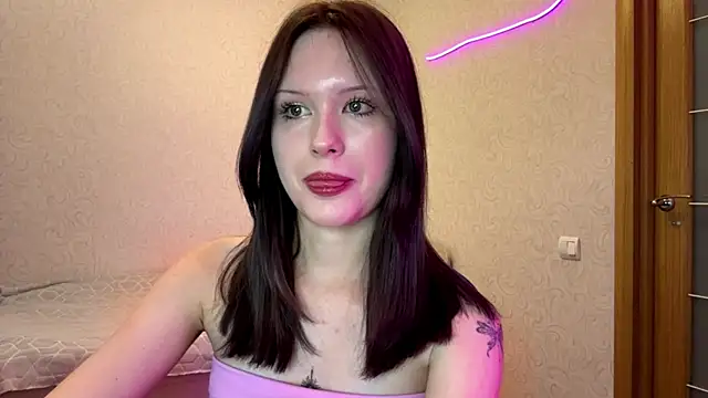 HoneyBlink online show from May 12, 2026, 2:12 pm
