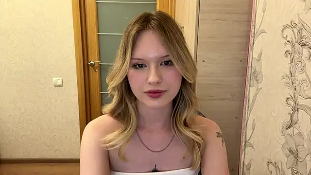 HoneyBlink online show from May 1, 2026, 2:22 pm