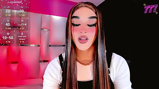 Snapshot of Camila_Vasquezz1 chatting on May 23, 2026, 4:22 am Camila Vasquezz1 online show from May 23, 2026, 4:22 am