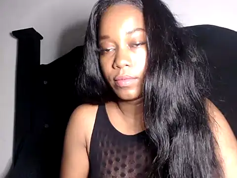 Snapshot of Enchantriss chatting on March 8, 2026, 2:04 am Enchantriss online show from March 8, 2026, 2:04 am