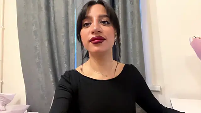 AngellaBarbini online show from June 28, 2026, 2:34 pm