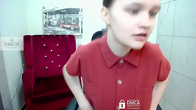 Snapshot of _donnaSia_ chatting on May 3, 2026, 7:13 am donnaSia online show from May 3, 2026, 7:13 am