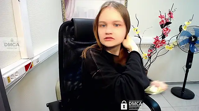  donnaSia  online show from July 19, 2026, 6:11 am