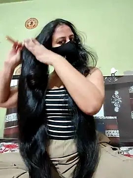 Snapshot of Priya_9945 chatting on May 25, 2026, 12:37 pm Priya 9945 online show from May 25, 2026, 12:37 pm