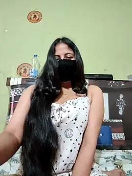Snapshot of Priya_9945 chatting on June 12, 2026, 7:50 am Priya 9945 online show from June 12, 2026, 7:50 am