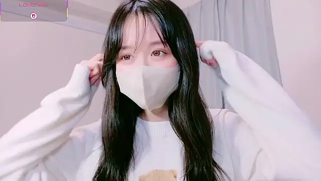 mayu chan  online show from April 24, 2026, 1:35 pm