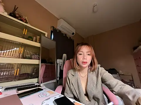 sweet glam online show from May 7, 2026, 4:17 am