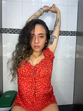 SinSirenXXX online show from April 25, 2026, 1:14 pm