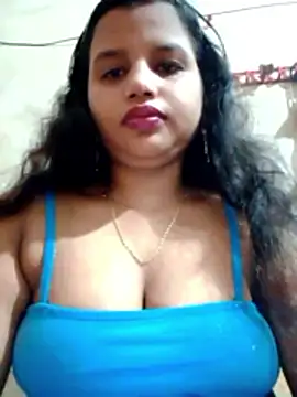 Nigar Hatun online show from May 4, 2026, 6:11 pm