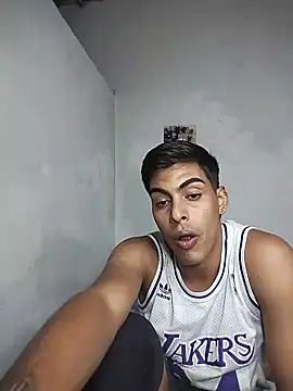 hot latinox online show from June 5, 2026, 5:01 am