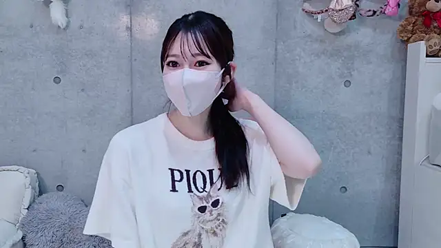 alice 0o0 online show from June 19, 2026, 6:58 pm