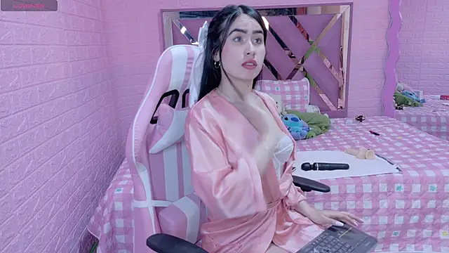 Snapshot of Lexy_Dumoun_ chatting on May 16, 2026, 2:21 am Lexy Dumoun online show from May 16, 2026, 2:21 am