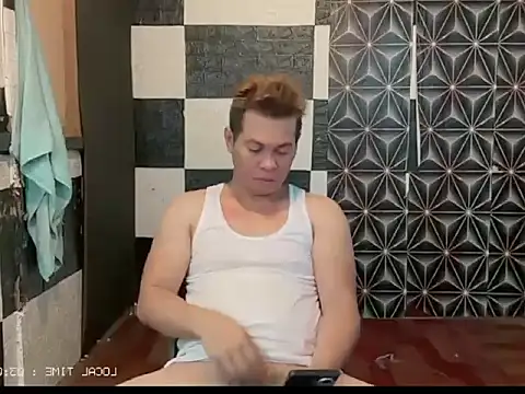 FuckMeeGUYS online show from June 7, 2026, 7:02 am