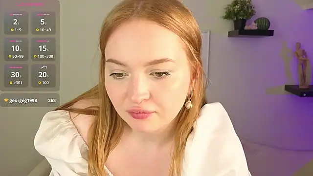 Julia Dafoe online show from April 23, 2026, 3:46 pm