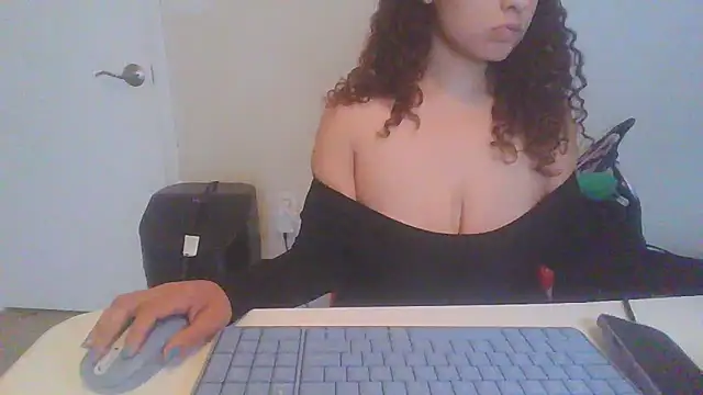 sugarbaby1818 online show from April 27, 2026, 6:28 pm