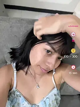 katty lovelyy online show from April 26, 2026, 2:42 am