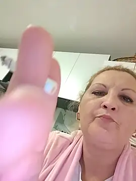 Divineblond online show from March 9, 2026, 8:56 pm