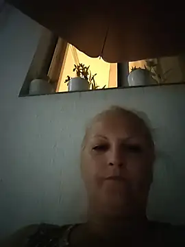 Divineblond online show from July 2, 2026, 7:31 pm