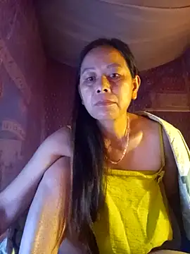 Ari-Na9 online show from May 3, 2026, 7:50 pm