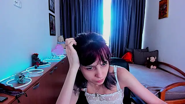 Snapshot of MiniLysii chatting on June 22, 2026, 5:48 am MiniLysii online show from June 22, 2026, 5:48 am