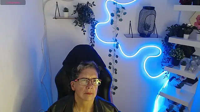 Snapshot of selena_ferreira chatting on June 9, 2026, 7:26 pm selena ferreira online show from June 9, 2026, 7:26 pm