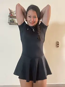 SamiiContreras  online show from June 9, 2026, 6:20 pm