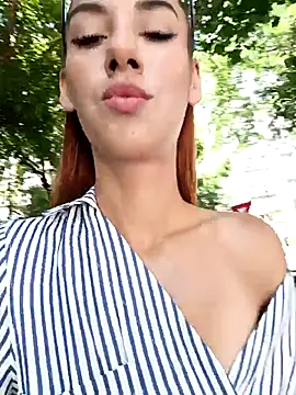 bebeluna001 online show from June 28, 2026, 10:10 am