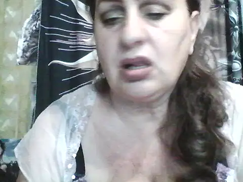 Snapshot of LoaqLovew chatting on July 29, 2026, 9:08 am LoaqLovew online show from July 29, 2026, 9:08 am