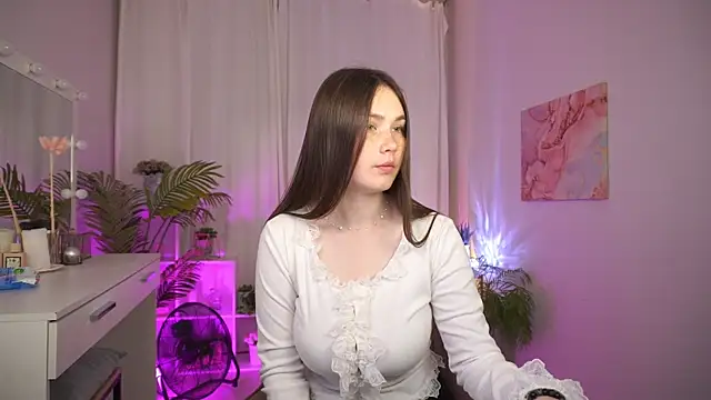 BettyMarlowe online show from June 12, 2026, 5:38 am