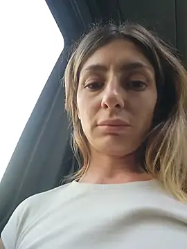 Snapshot of SofiaLace chatting on July 17, 2026, 4:48 pm SofiaLace online show from July 17, 2026, 4:48 pm