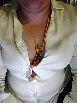 Call Honey online show from June 25, 2026, 6:13 pm