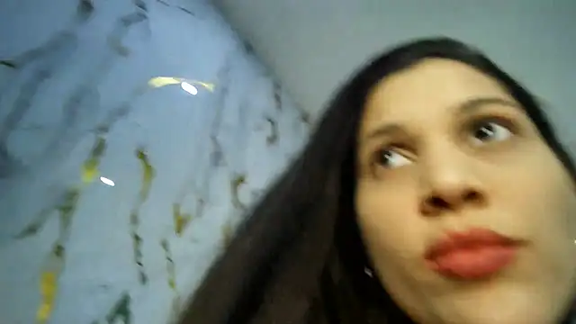 Snapshot of oriana_sweet chatting on July 14, 2026, 5:30 pm oriana sweet online show from July 14, 2026, 5:30 pm