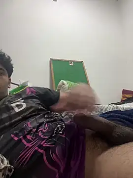 gnarlyick online show from April 24, 2026, 3:41 am