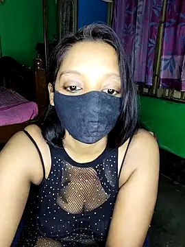 Scarlethoty online show from July 25, 2026, 5:26 am