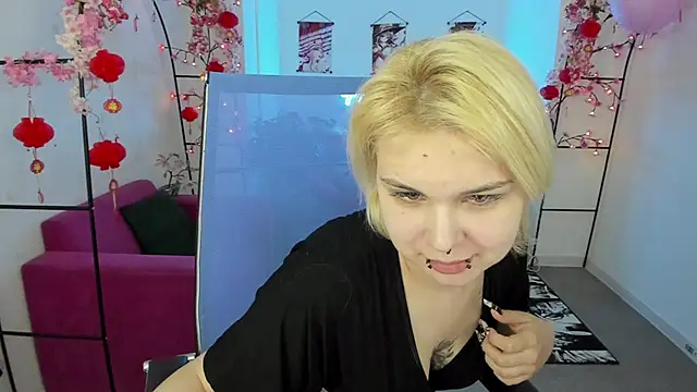 EndlessDreamm online show from April 27, 2026, 9:40 am