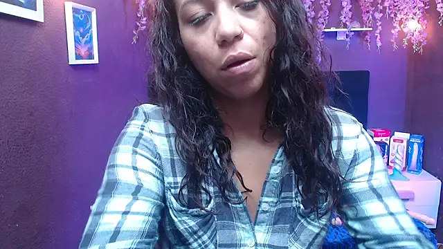 monik299 online show from April 27, 2026, 1:09 pm