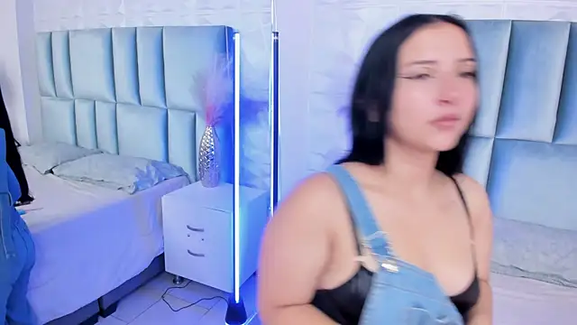 EmmyCastillo online show from July 14, 2026, 11:38 am