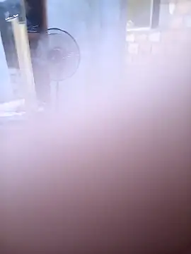 ange2005 online show from April 23, 2026, 1:56 am