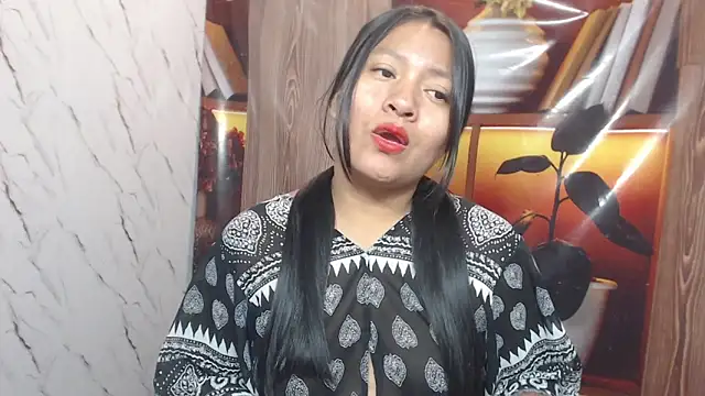 Snapshot of Sol_vannesa chatting on May 19, 2026, 1:56 am Sol vannesa online show from May 19, 2026, 1:56 am
