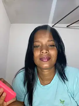 Snapshot of Stefany_03_ chatting on May 13, 2026, 11:23 pm Stefany 03 online show from May 13, 2026, 11:23 pm