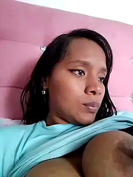 Snapshot of Stefany_03_ chatting on July 14, 2026, 10:27 pm Stefany 03 online show from July 14, 2026, 10:27 pm