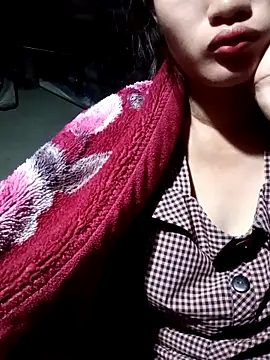 Rosie LoveUU online show from May 2, 2026, 1:33 am