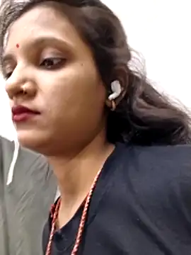 Snapshot of SS_sanjna chatting on June 11, 2026, 2:33 am SS sanjna online show from June 11, 2026, 2:33 am