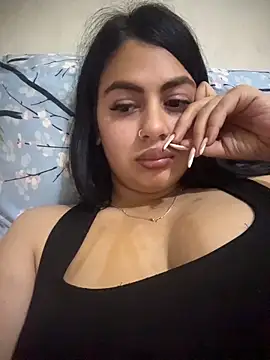 Snapshot of LilyLovell chatting on May 10, 2026, 8:44 pm LilyLovell online show from May 10, 2026, 8:44 pm
