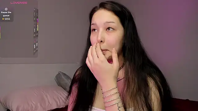 missinfull online show from May 17, 2026, 1:33 pm