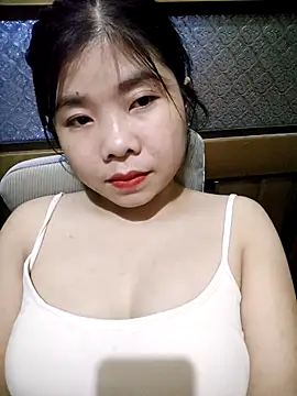 Snapshot of Ayti01 chatting on June 2, 2026, 1:22 pm Ayti01 online show from June 2, 2026, 1:22 pm