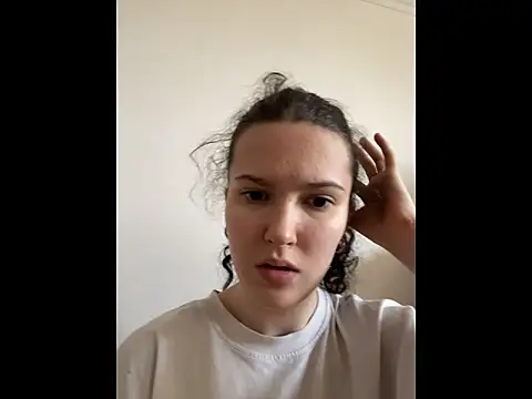 d0p34ng3l online show from May 7, 2026, 7:23 am